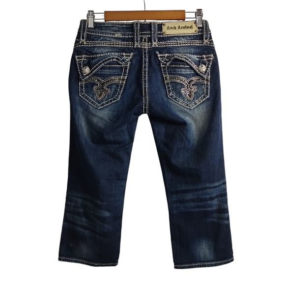 Rock Revival Women's Blue Embroidered Capri Jeans Size 27 - Picture 3 of 11